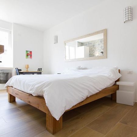 Luxury Cozy Studio By Central Station - Cafe Milaan Buitenkant foto