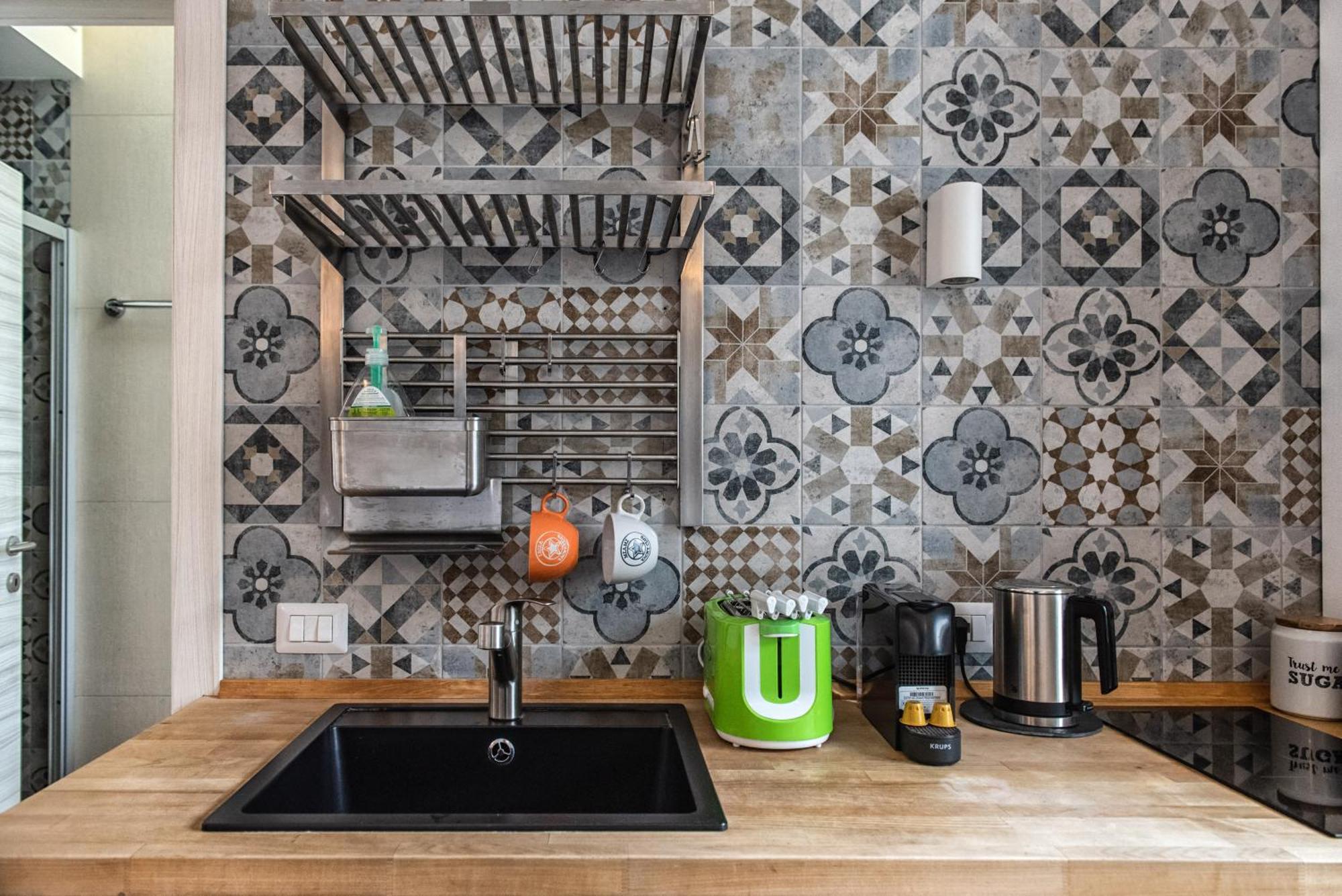 Luxury Cozy Studio By Central Station - Cafe Milaan Buitenkant foto