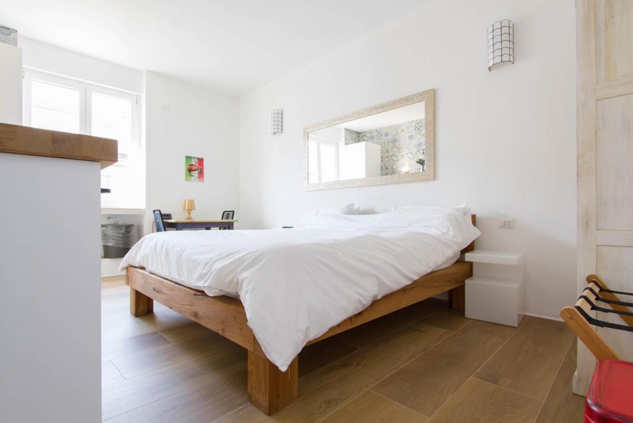 Luxury Cozy Studio By Central Station - Cafe Milaan Buitenkant foto
